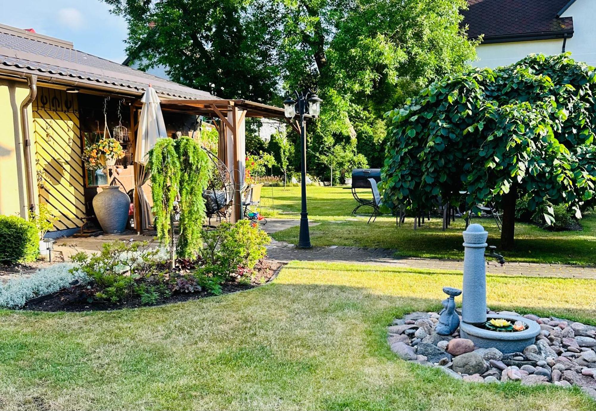 Anni Apartman Ventspils Kültér fotó